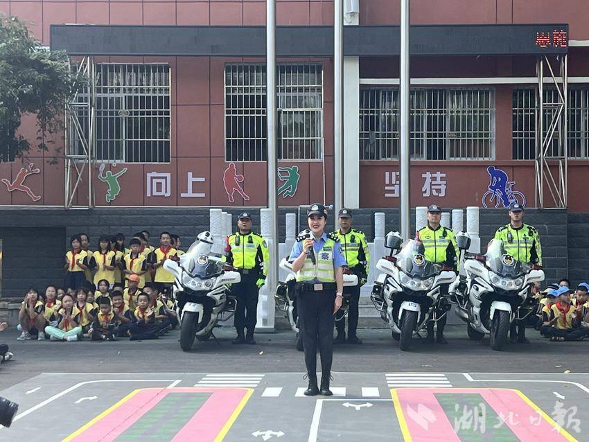 众乐游棋牌吧